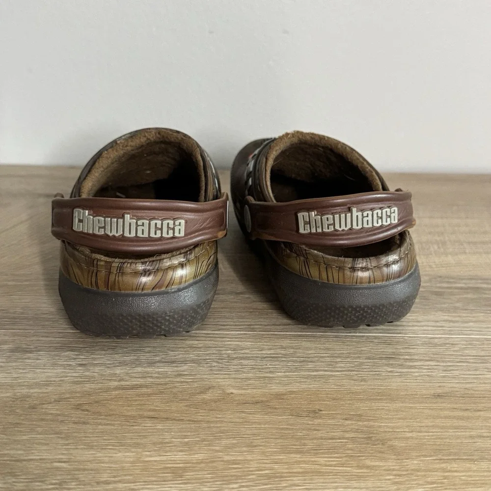 Crocs Star‎ Wars Chewbacca Copilot Clogs Kids J1 Youth Brown Limited Edition